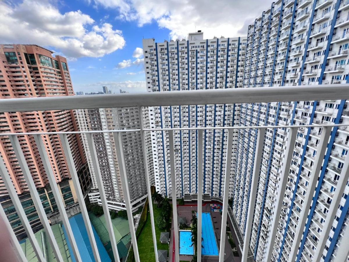 Studio Units At Sm Light Residences Condo Beside Boni Mrt Station Манила Екстериор снимка