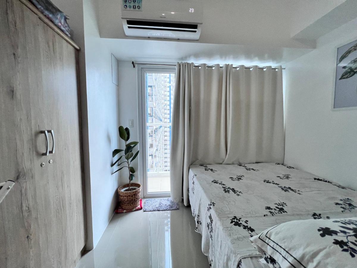 Studio Units At Sm Light Residences Condo Beside Boni Mrt Station Манила Екстериор снимка